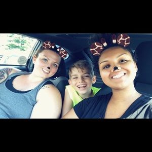 Meet your Posher, Caitlin